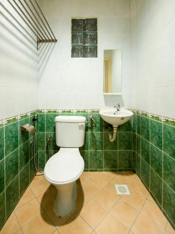 OYO 89618 Delegant Hotel