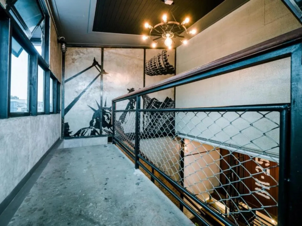Zeds Hostel Bangkok