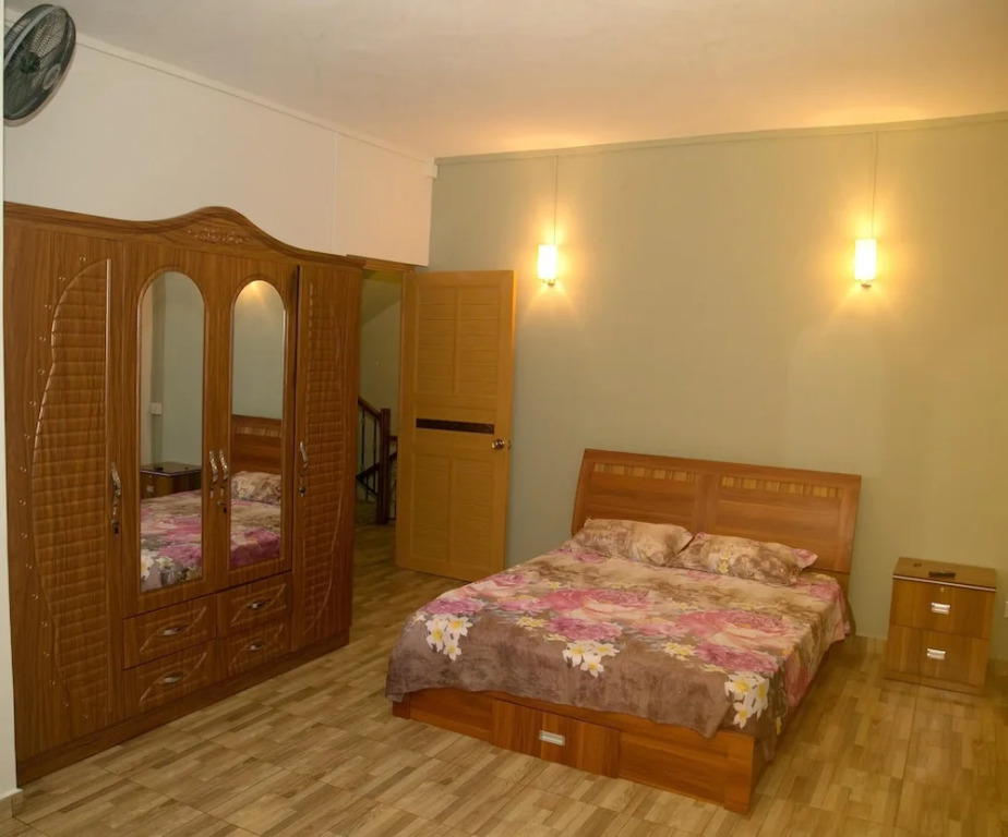 Villa With 4 Bedrooms in Pereybere, With Private Pool, Enclosed Garden