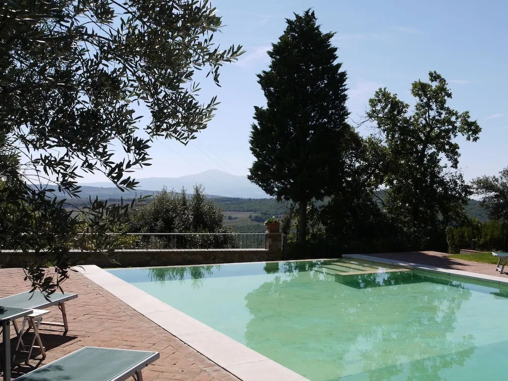 Countryside Privacy & Views, but Within a Medieval Tuscan Village