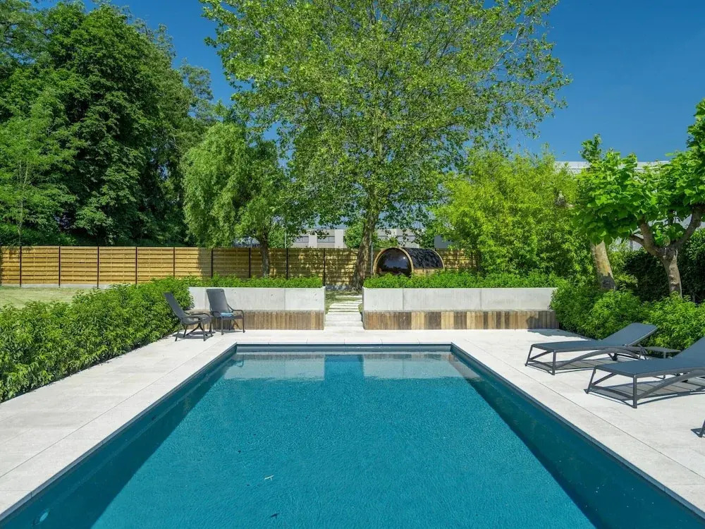 Luxury Villa With Pool & Sauna Kortrijk