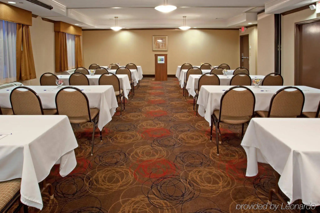 Holiday Inn Express Hotel and Suites Katy by IHG
