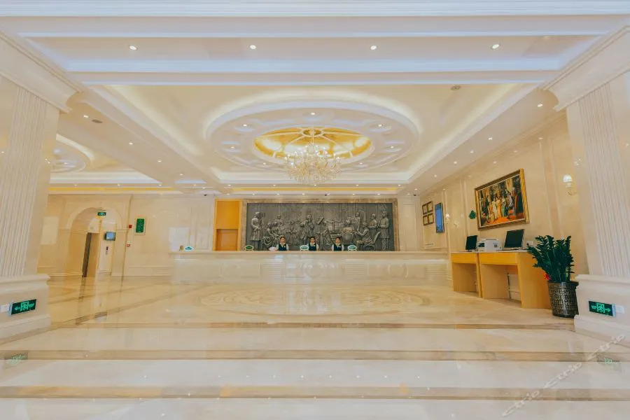 Vienna Hotel Shenzhen East Railway Station