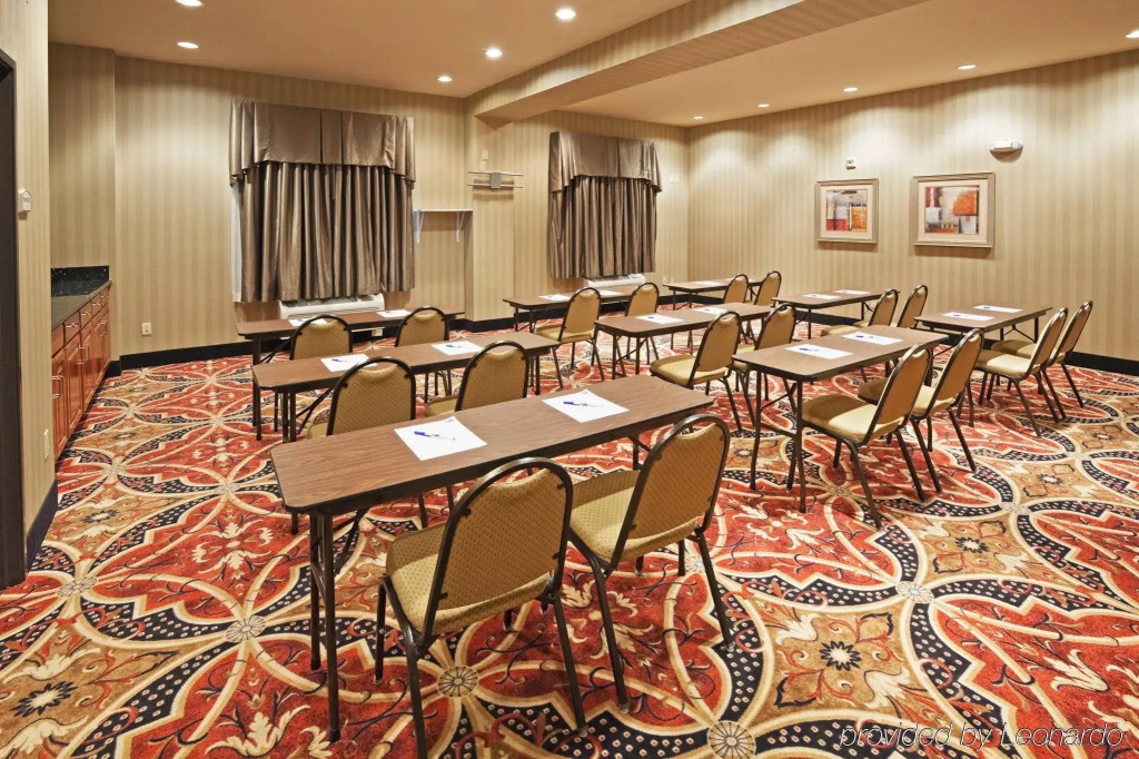 Holiday Inn Express Hotel and Suites Corsicana I-45 by IHG