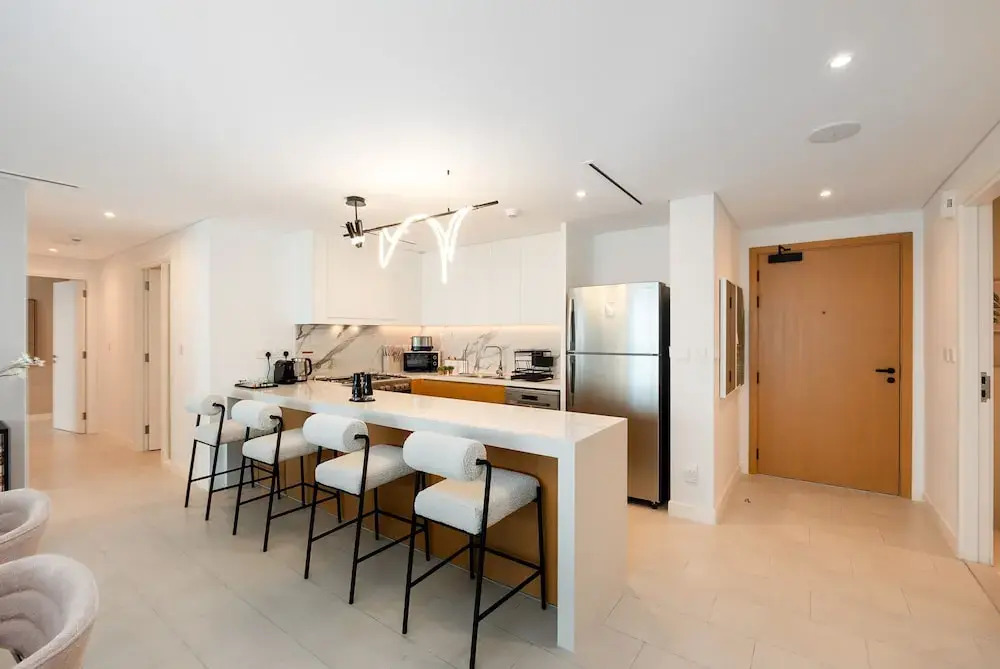 Stylish JBR 3BR M w Beach Access