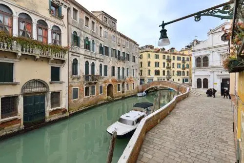 Venezia Apartments