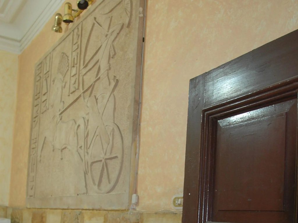 Travelers House Hostel