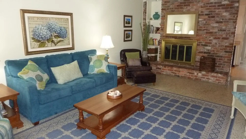 Krewer Duplex by Jekyll Realty