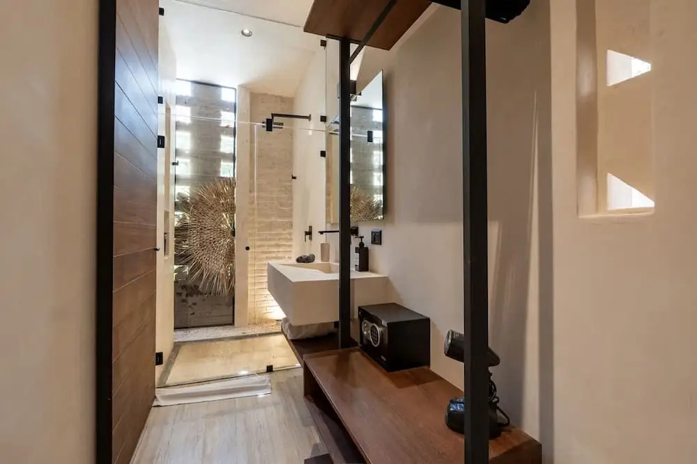 Bohemian 2BR Boutique Condo in Trendy La Veleta