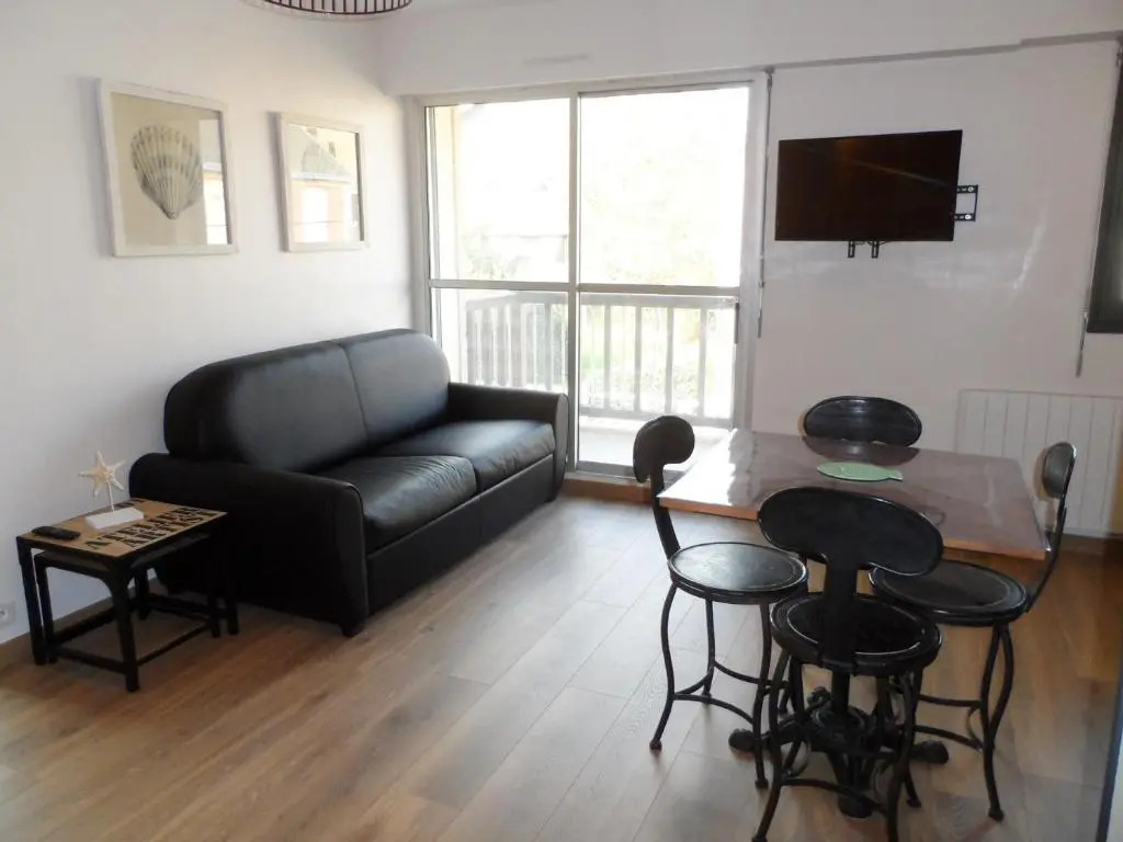 Appartement Cabourg, 2 pièces, 4 personnes - FR-1-487-180