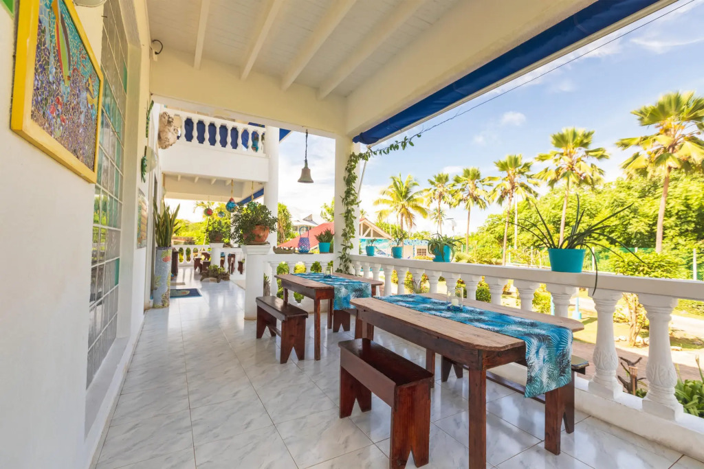 Hosteria Mar y Sol