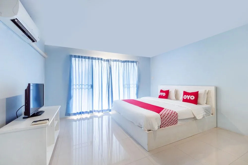 V Place Apartment