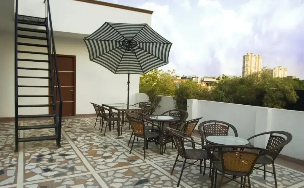 Tree Top Greens Serviced Apartment