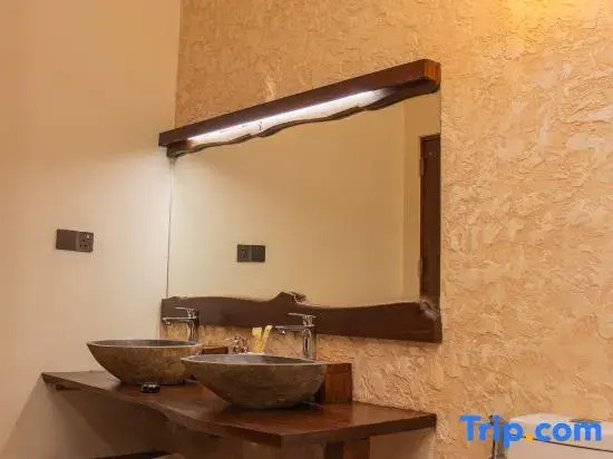 Spicepeek Boutique Hotel CMB Airport
