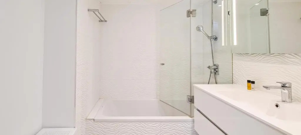 Unique 3 Bdr Penthouse Sea View Florentine #TL48
