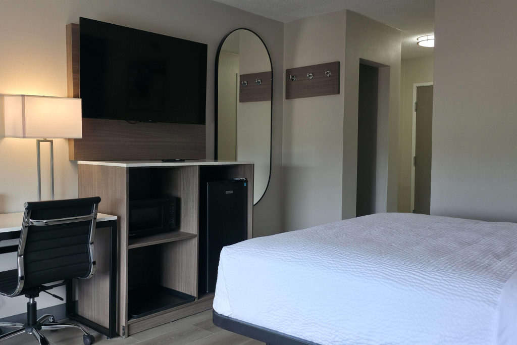 Baymont by Wyndham Louisville Southwest