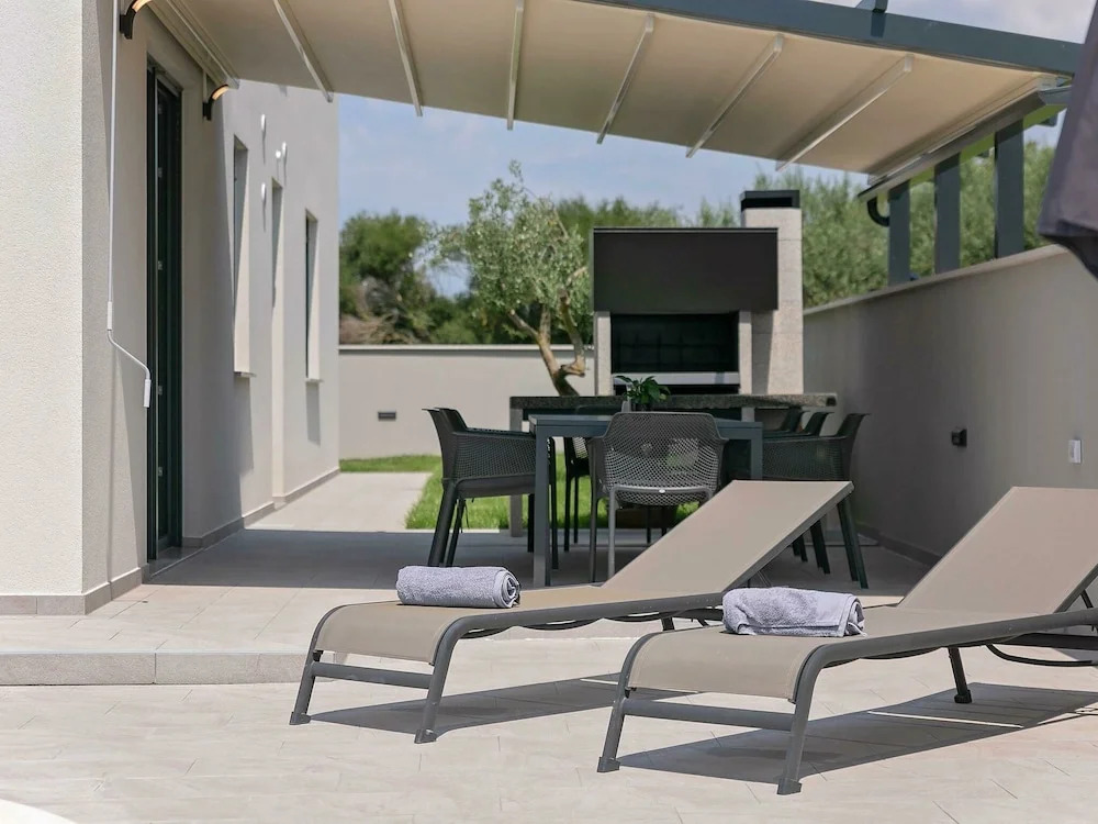Spacious Villa in Pula Istria With Swimming Pool