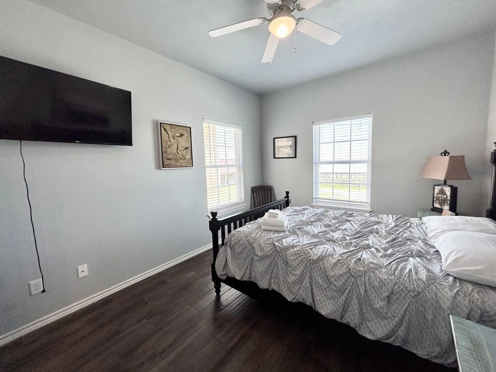 Lv115 - Fat Flounder 3 Bedroom Home by Redawning