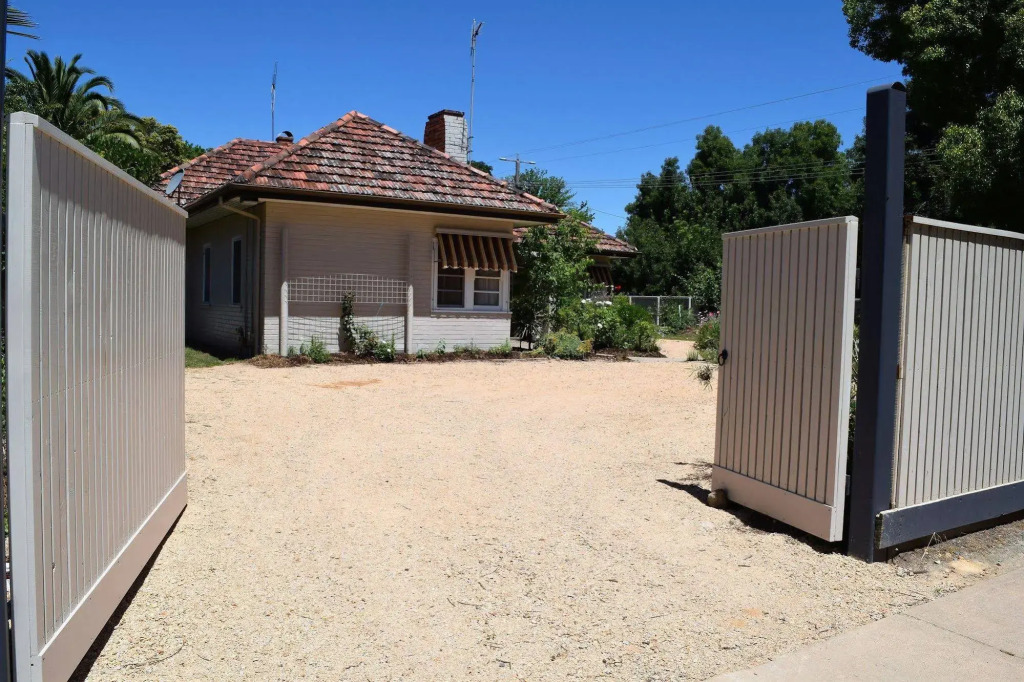 Benson House & Benson Lodge