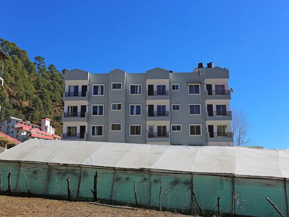 OYO 13473 Home 1 BHK IVY Towers Shyamkhet