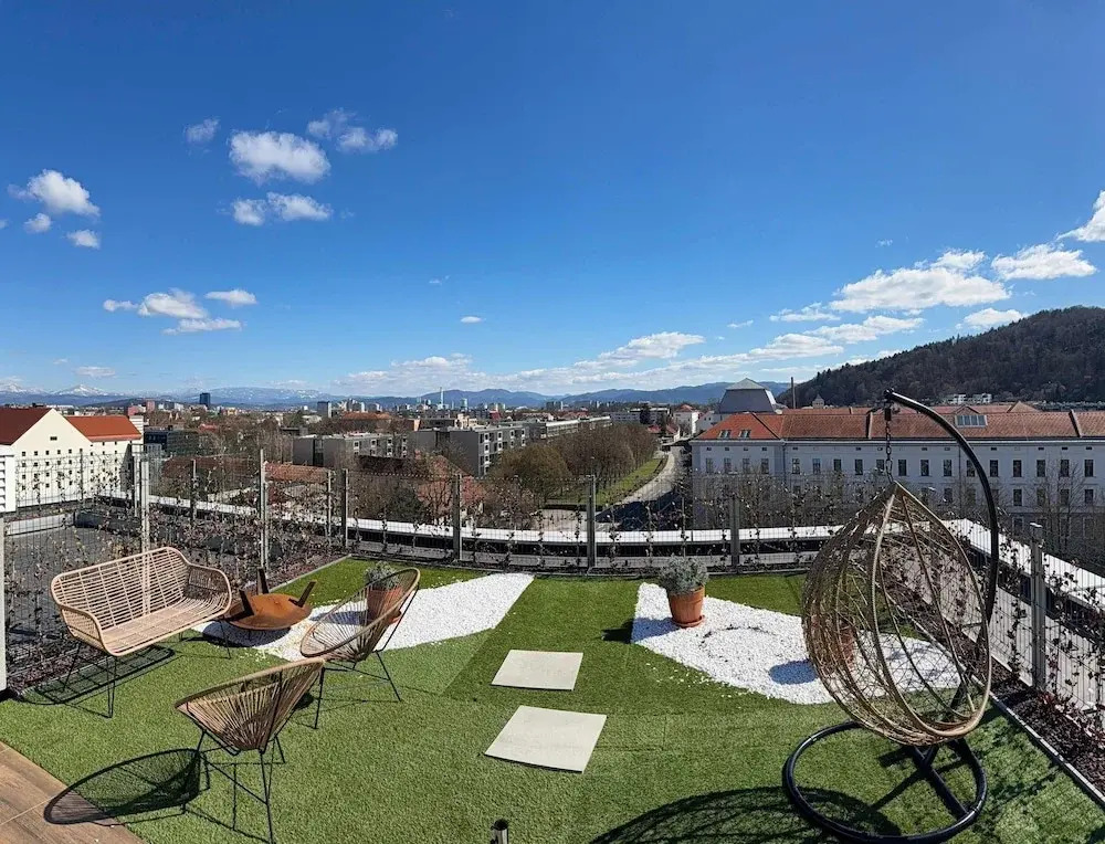 Skyline Penthouse Retreat Luxury in Ljubljana