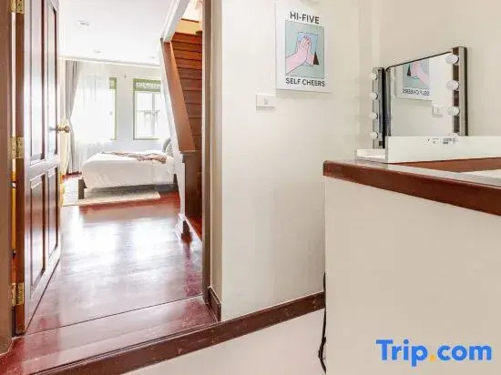 Nueng Rana 232 Corner view 1BR Duplex 3beds /  2B