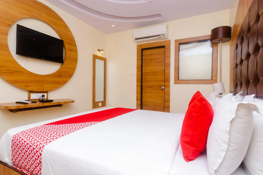 OYO 40285 Hotel Adlon