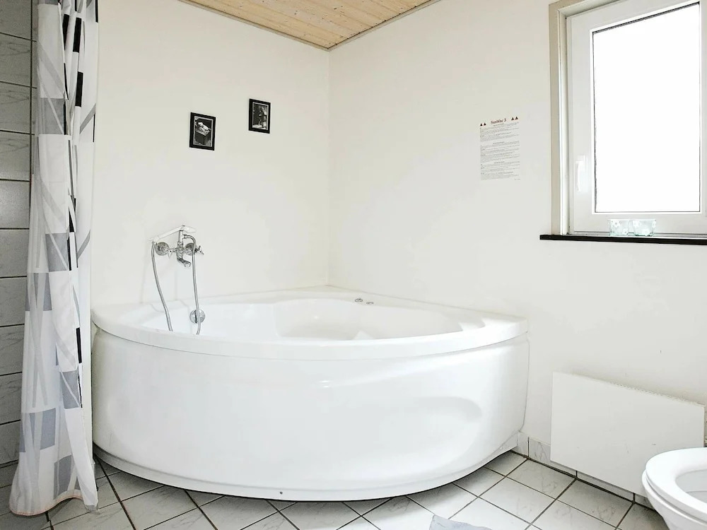 Luxurious Holiday Home in Hadsund With Jacuzzi