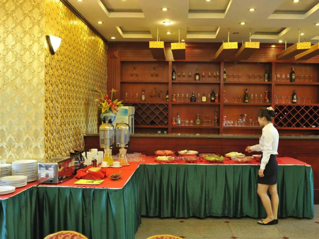 Crown Hotel