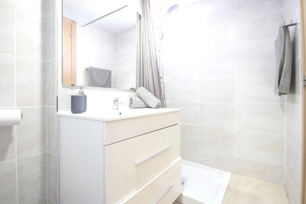Apartment With one Bedroom in Benidorm, With Wonderful sea View, Pool