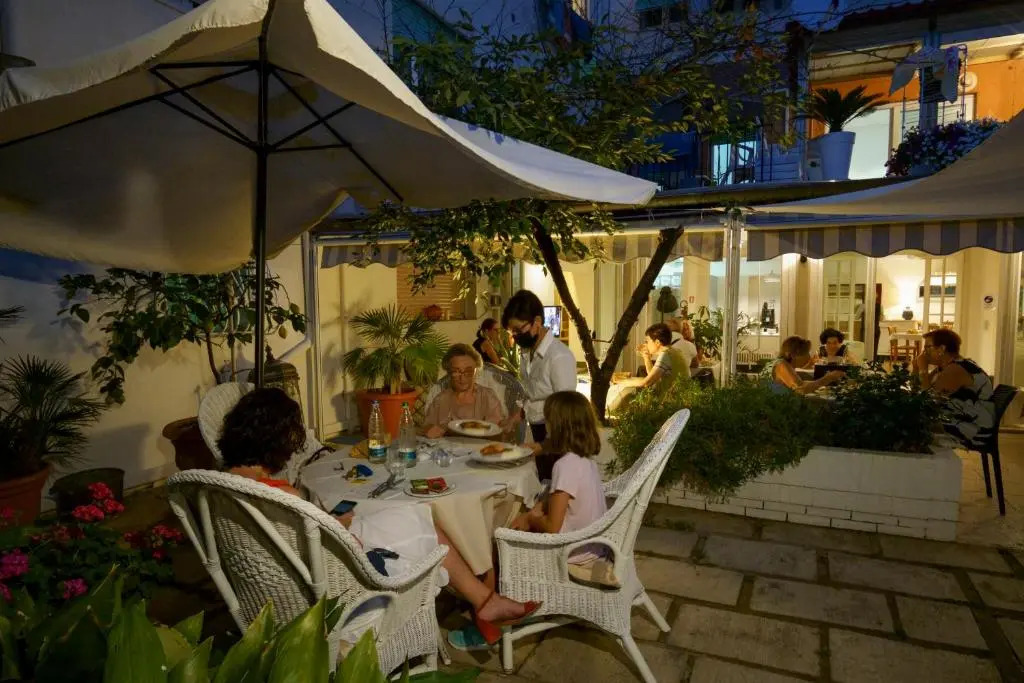 Hotel Ausonia