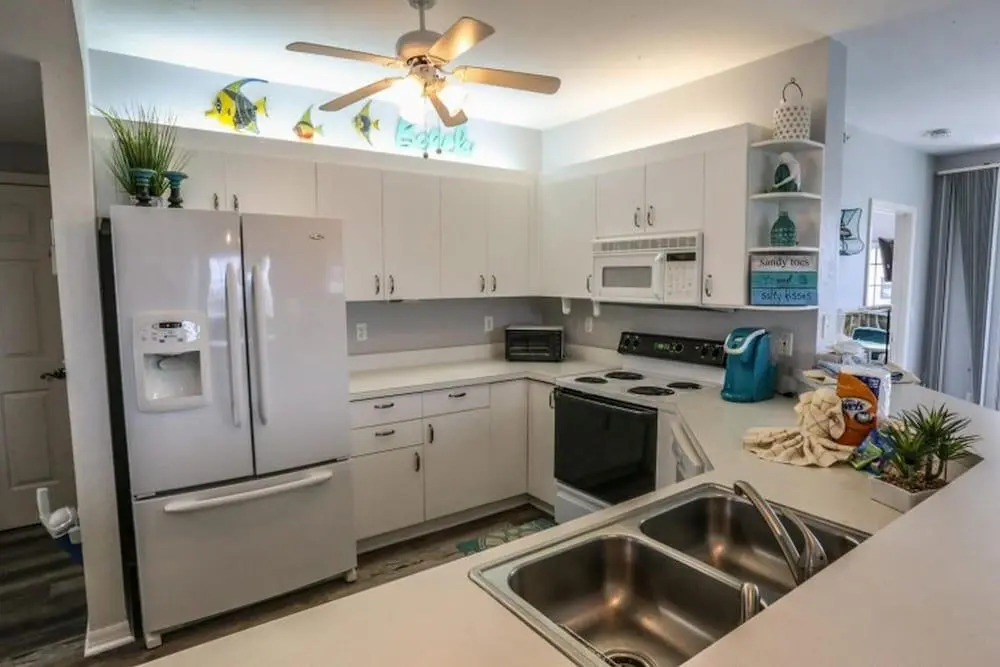 Captains Bay 403 - 6