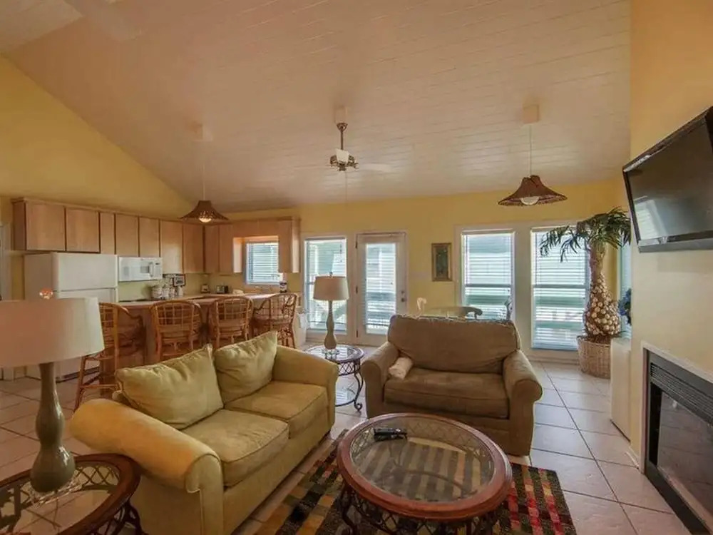Summer Tide by Meyer Vacation Rentals