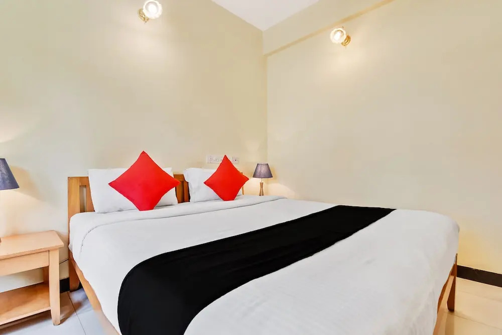 Capital O 49932 Orchard Suites