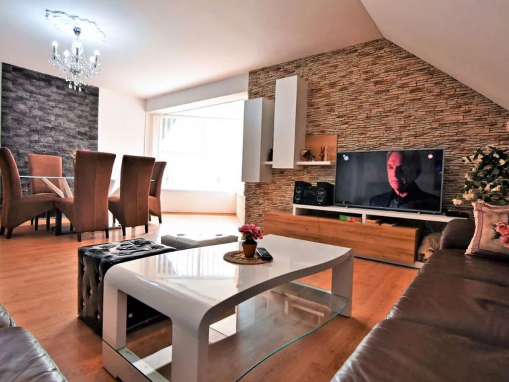 APARTMENTS V+K