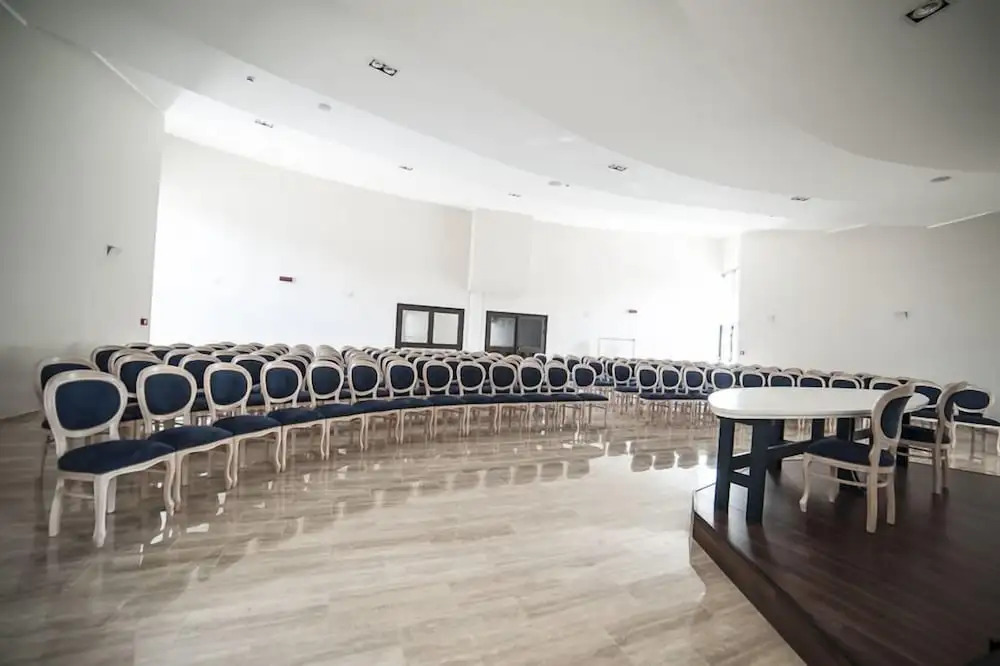 Family Center Hotel