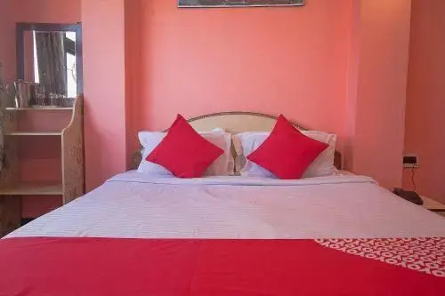Monarch Hotel By OYO Rooms