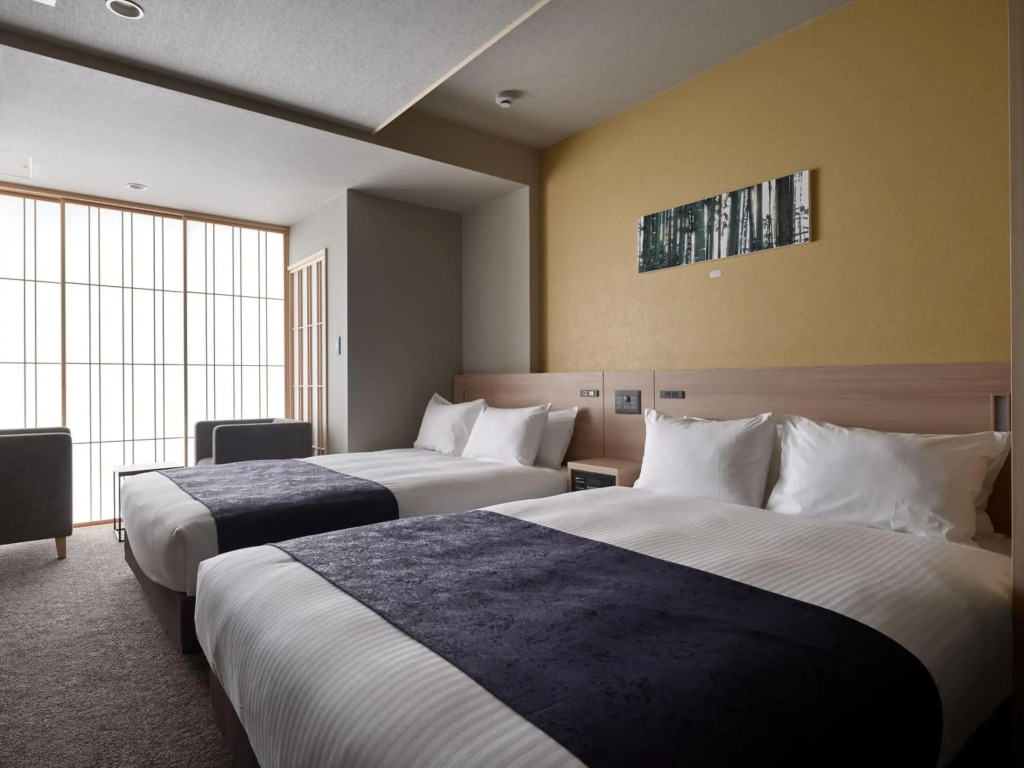 Premium Apart MONday KYOTO GOJO