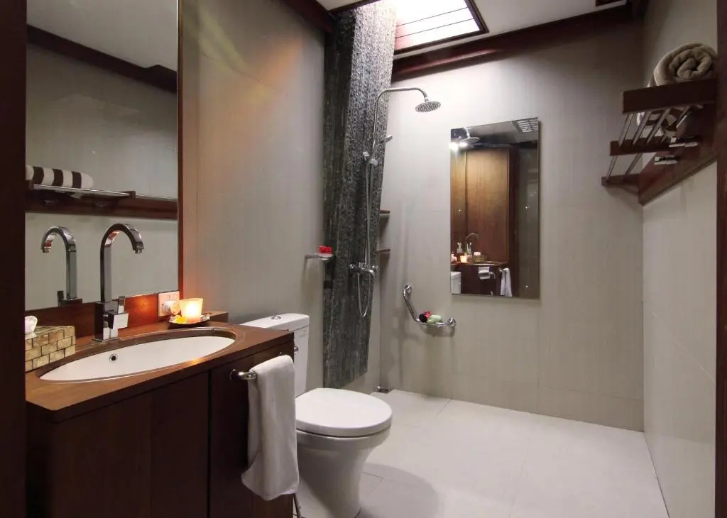 Segara Beach House Villa - Kuta