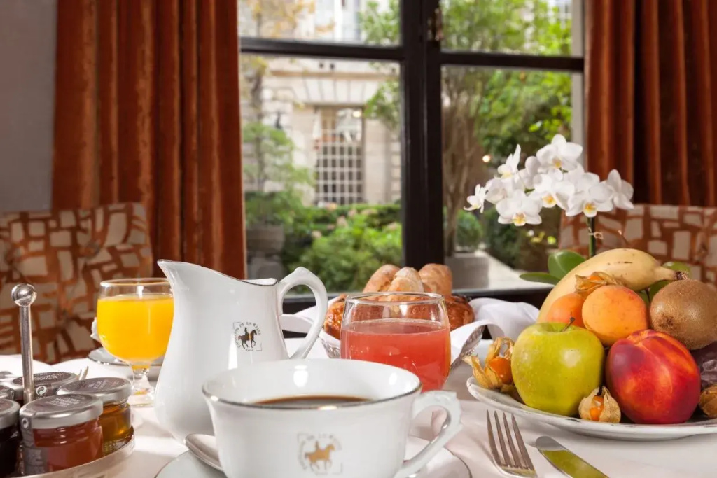 Le Pavillon de la Reine & Spa, Place des Vosges