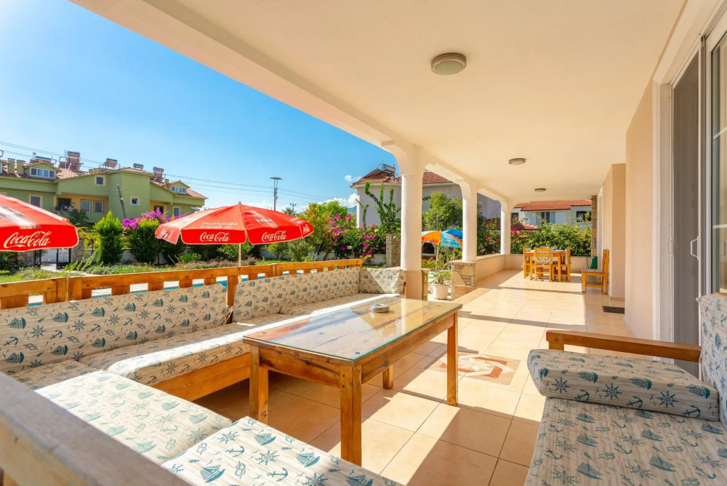 Villa Atlantis