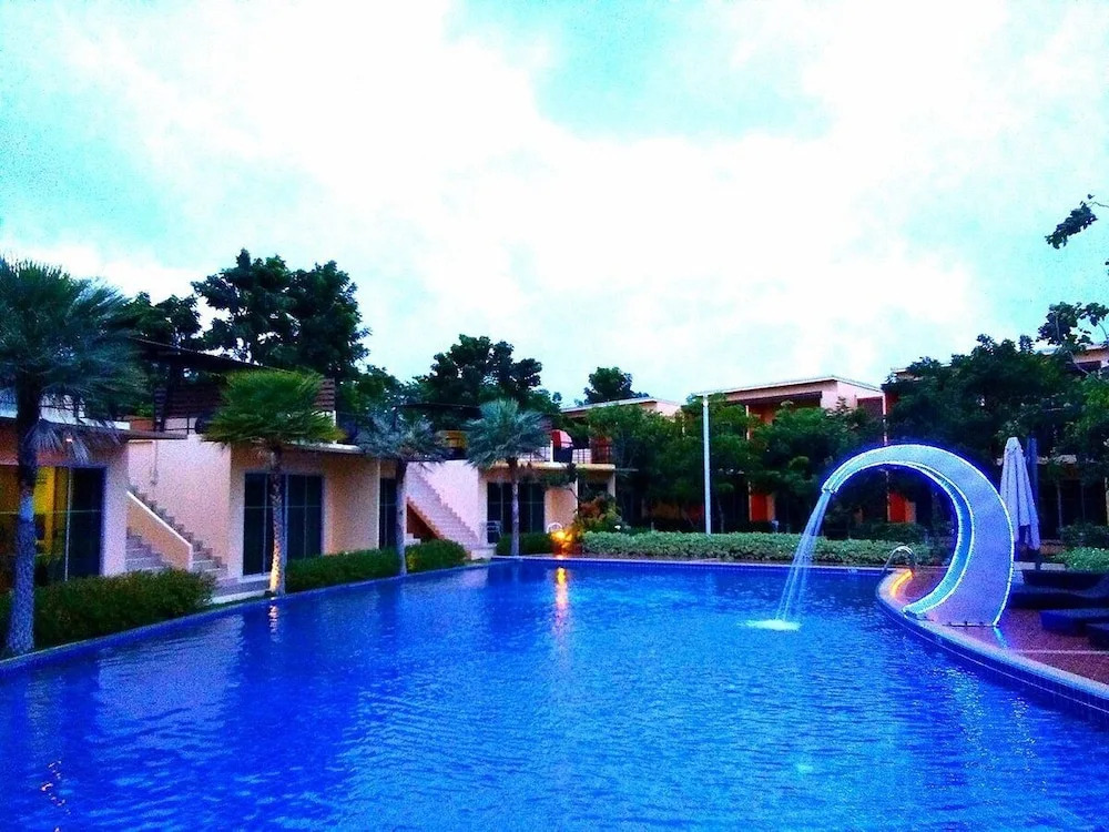 BANGKOK.GRAND.RESORT