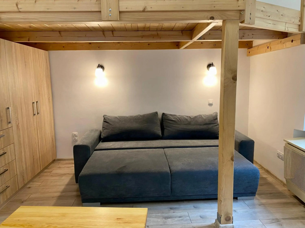 Sasfeszek Apartman (Teljes lakás)