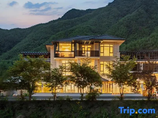 Cloud RAINBOW· Monet Garden · Stream Tracing Resort Homestay
