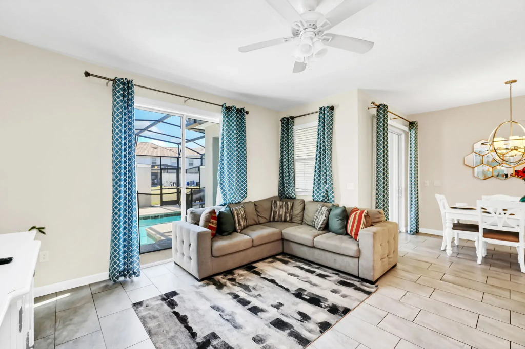 4832RC00, Kissimmee, US