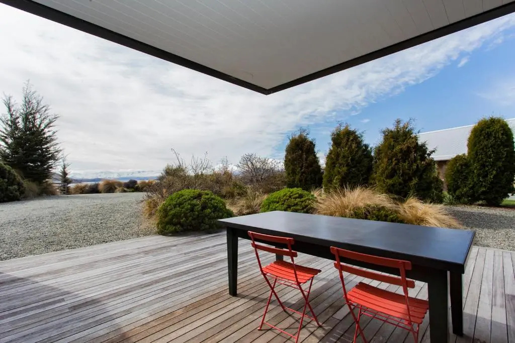 Black Beech House with Stunning Outdoor Bath