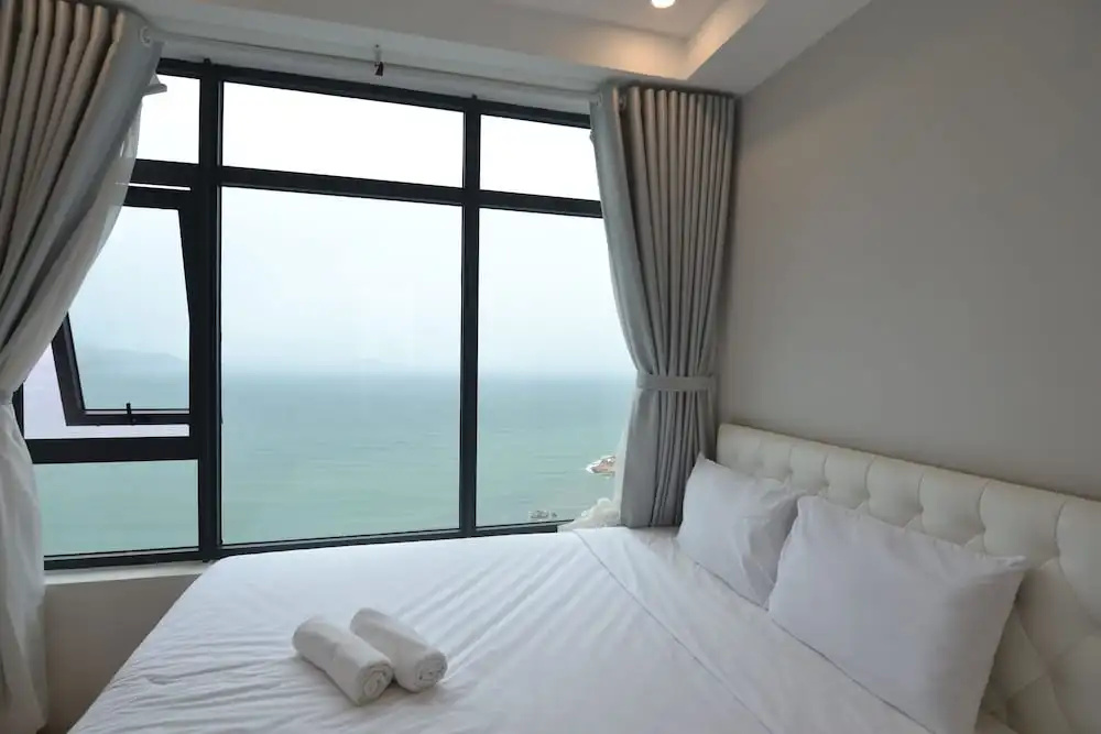 The Crystal Apartment
