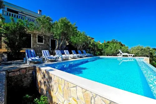 Villa Jadranka with pool and private beach
