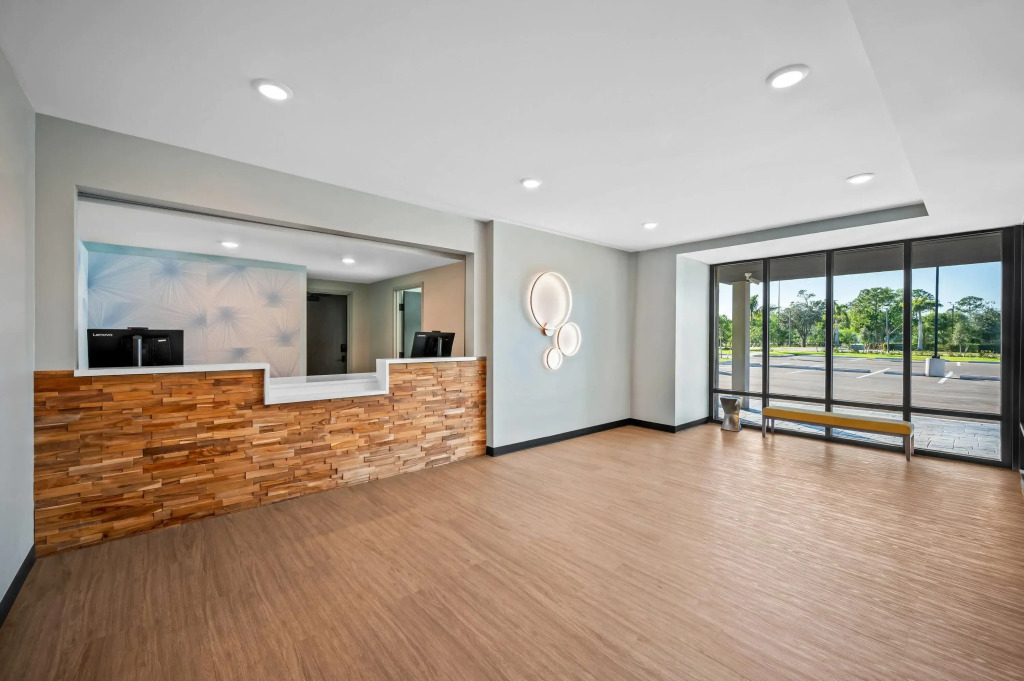 Echo Suites Extended Stay By Wyndham Naples