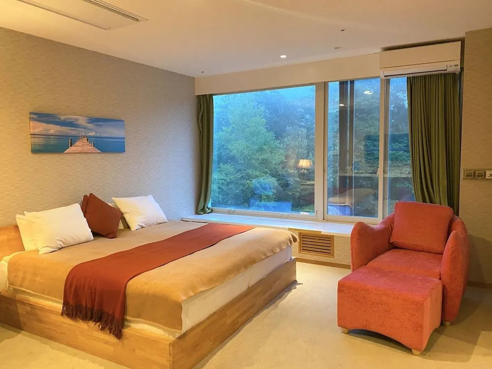 Dadu Fuji Resort House